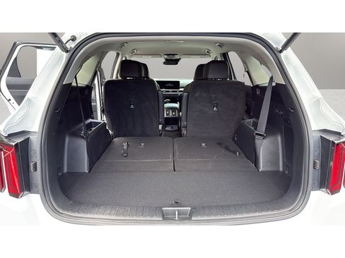 Used 2025 Kia Sorento EX AWD/4WD image 21