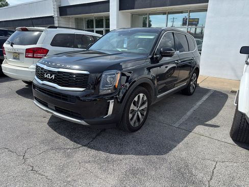 Used 2022 Kia Telluride S AWD/4WD image 1