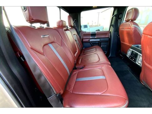 Used 2018 Ford F150 Platinum w/ Equipment Group 701A Luxury image 29