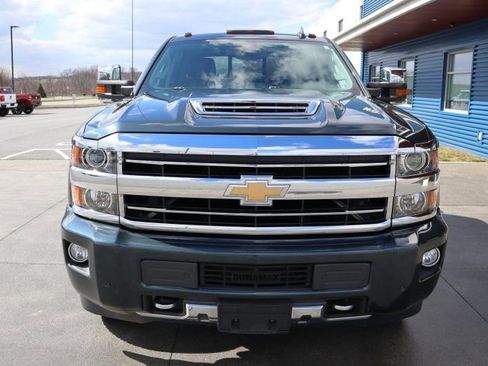 Used 2018 Chevrolet Silverado 3500 High Country w/ Duramax Plus Package image 4
