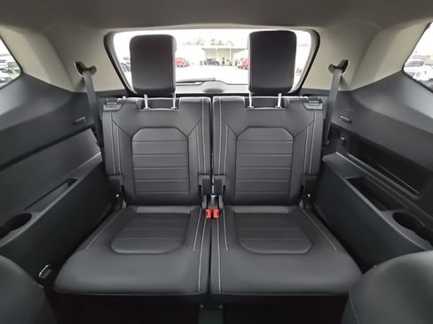 Used 2024 Volkswagen Atlas SEL image 24