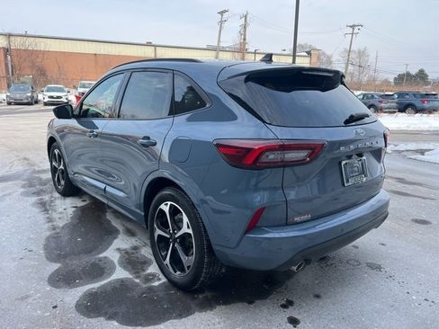 Used 2023 Ford Escape ST-Line Elite w/ Premium Technology Package image 7