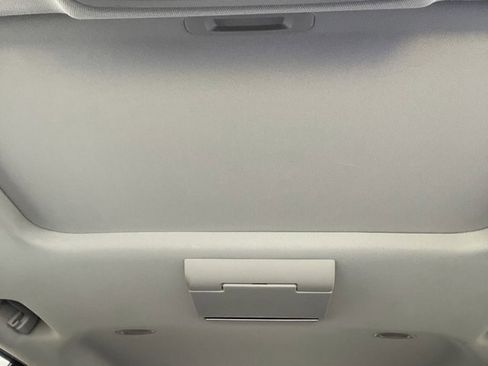 Used 2019 Chevrolet Tahoe LT image 18