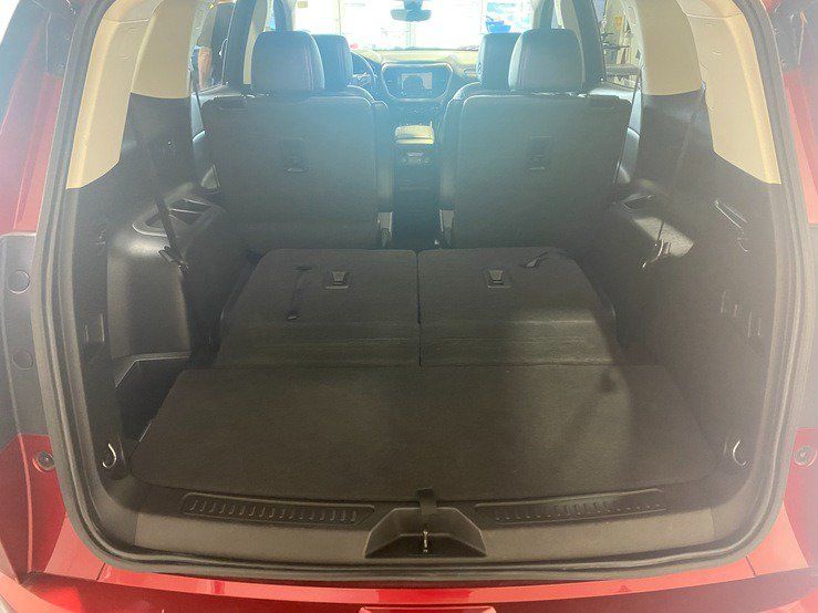 Used 2021 GMC Acadia Denali w/ Denali Ultimate Package AWD/4WD image 16