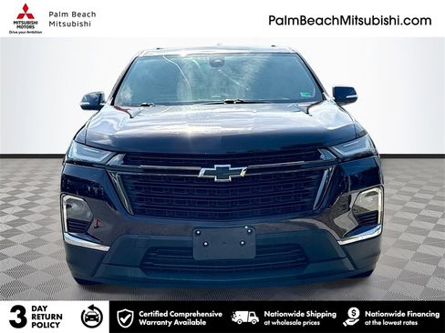 Used 2022 Chevrolet Traverse LT w/ Midnight/Sport Edition image 2