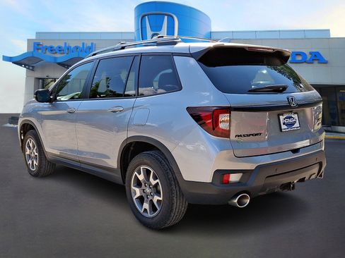 Certified 2023 Honda Passport TrailSport image 4