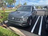 Used 2020 Volkswagen Tiguan S image 3
