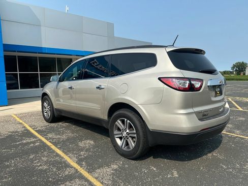 Used 2017 Chevrolet Traverse LT AWD/4WD image 4