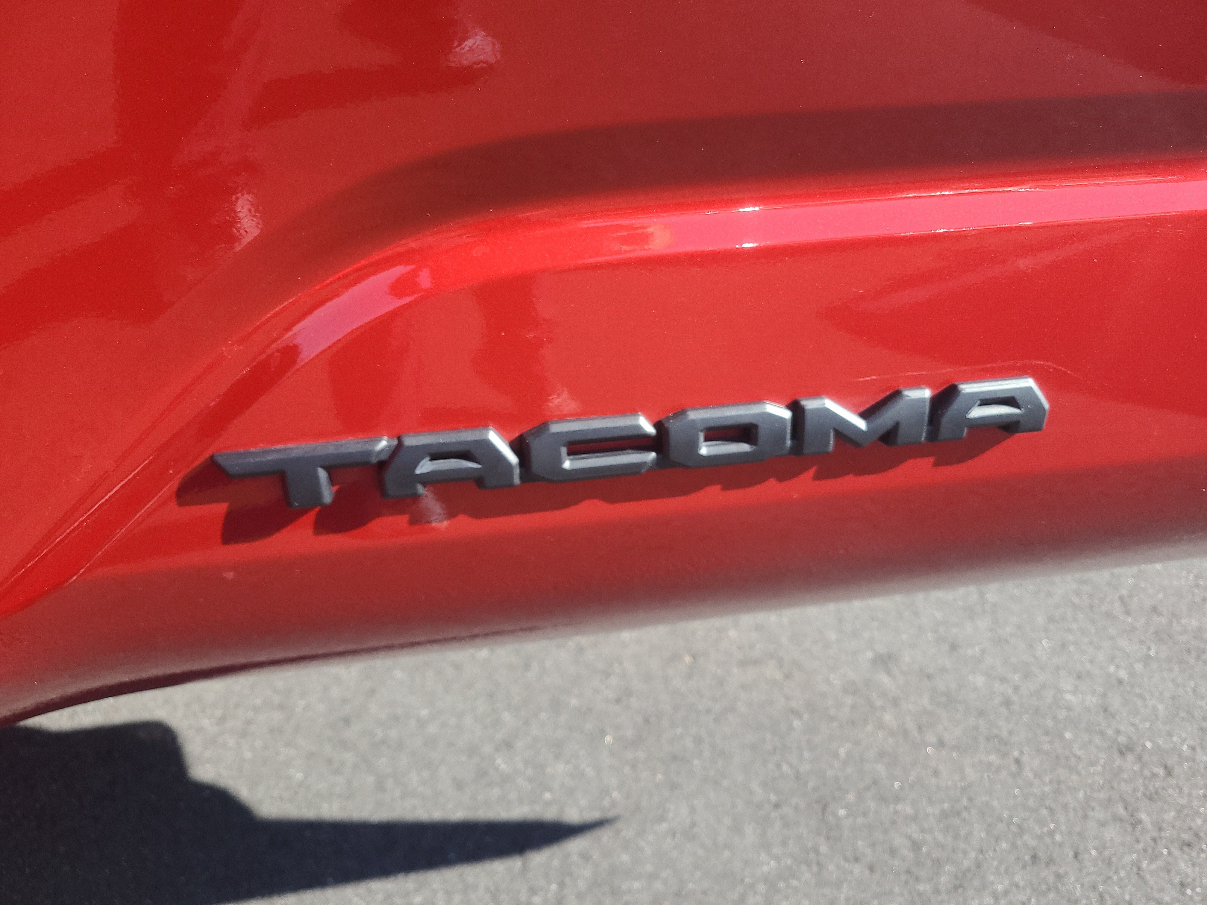 Certified 2026 Toyota Tacoma SR5 AWD/4WD image 28