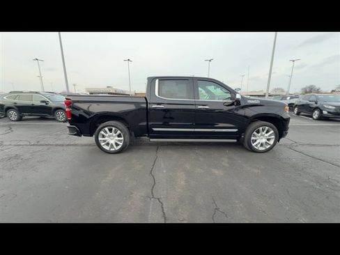 Used 2023 Chevrolet Silverado 1500 High Country w/ High Country Premium Package image 9