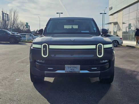 Used 2023 Rivian R1S Launch Edition image 2