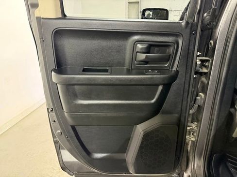 Used 2016 RAM 1500 Express AWD/4WD image 19