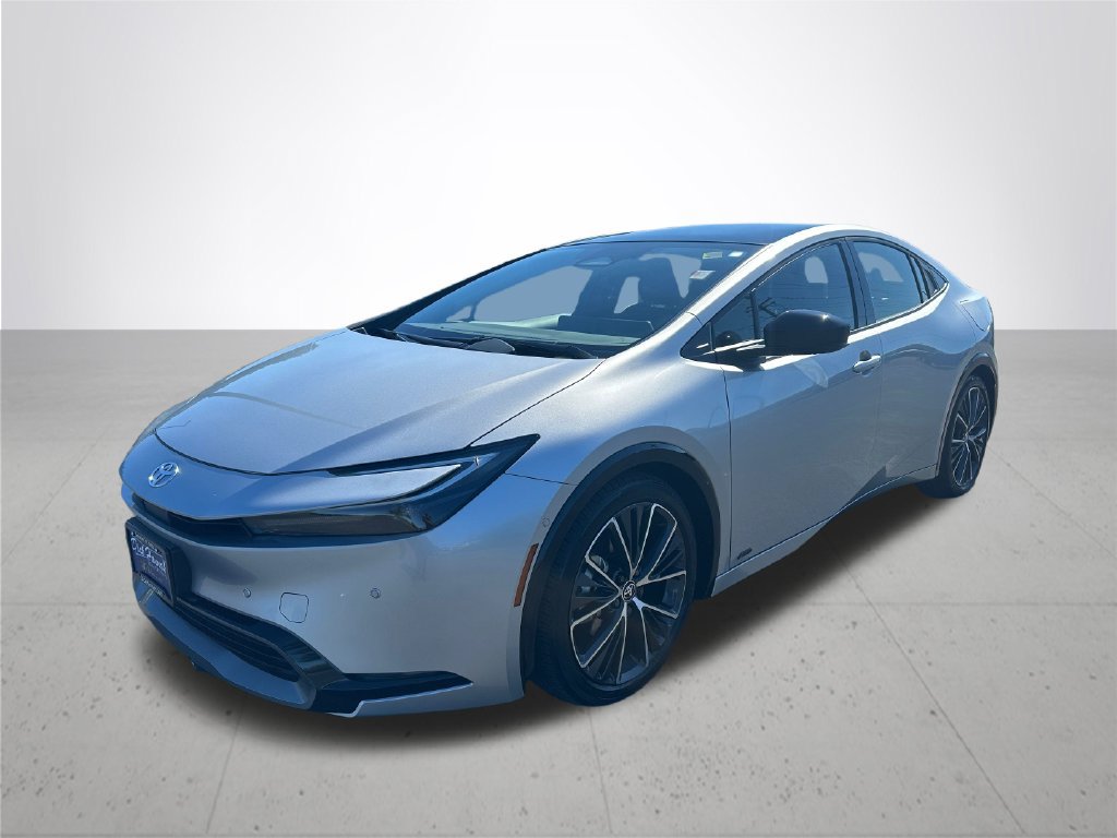 Used 2024 Toyota Prius Limited w/ Limited Premium Package AWD/4WD image 2