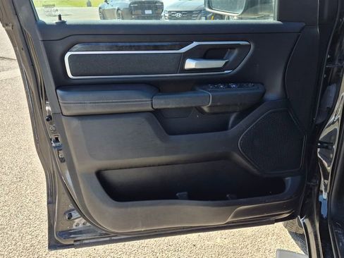 Used 2022 RAM 1500 Big Horn AWD/4WD image 9