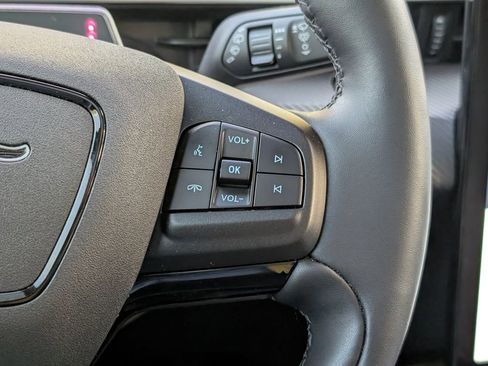 Used 2024 Ford Mustang Mach-E Premium image 19