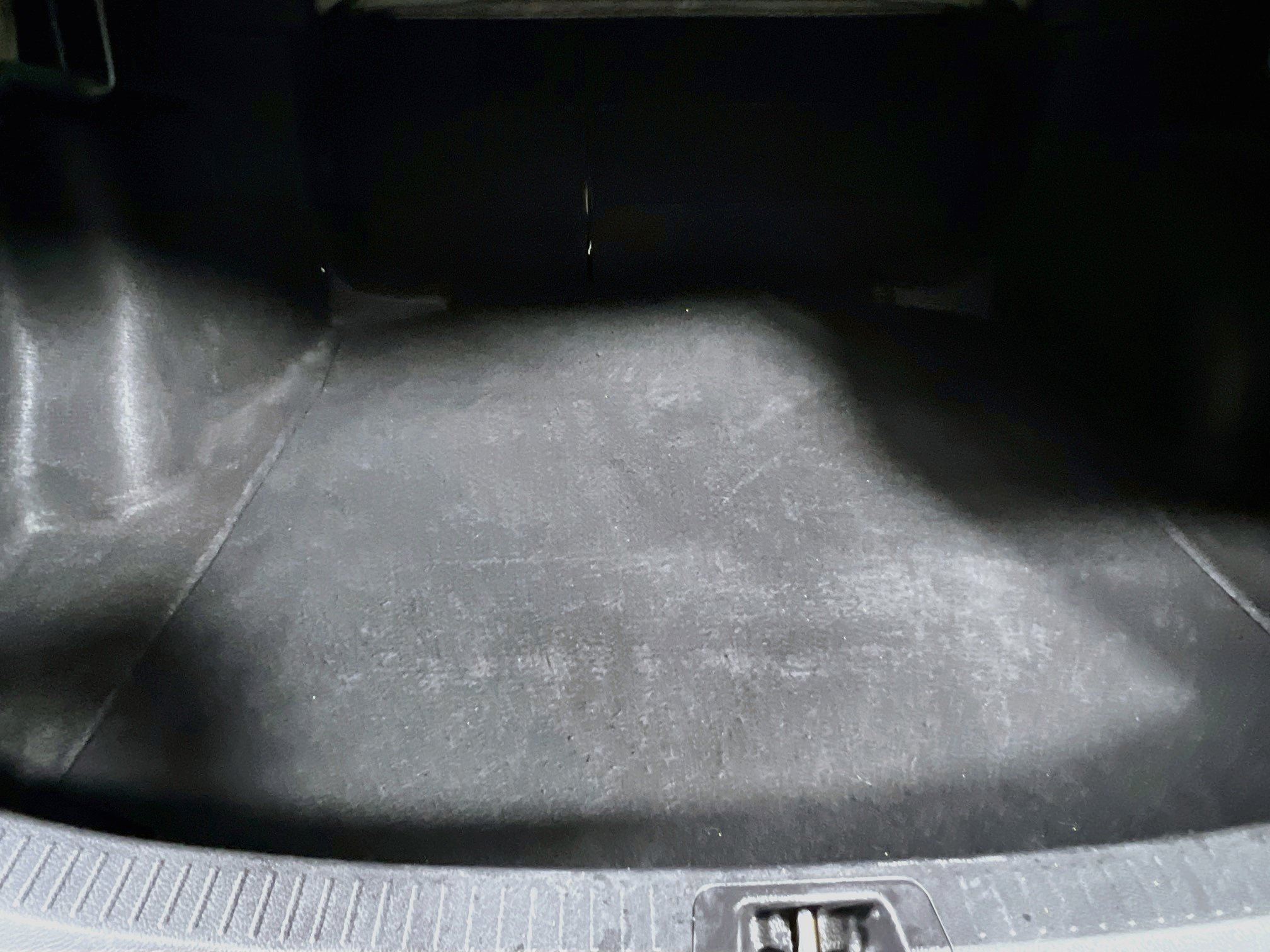 Used 2025 Toyota Corolla LE FWD image 33