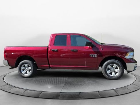 Used 2024 RAM 1500 Classic SLT AWD/4WD image 6