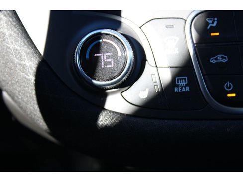 Used 2024 Chevrolet Malibu LT image 28