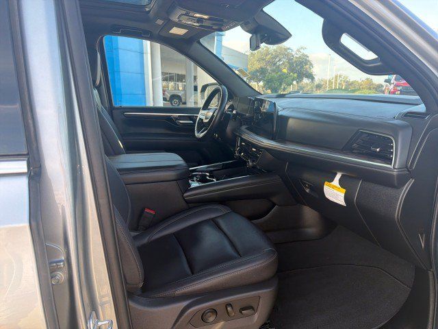 Used 2025 Chevrolet Tahoe LT w/ Comfort Package RWD image 17