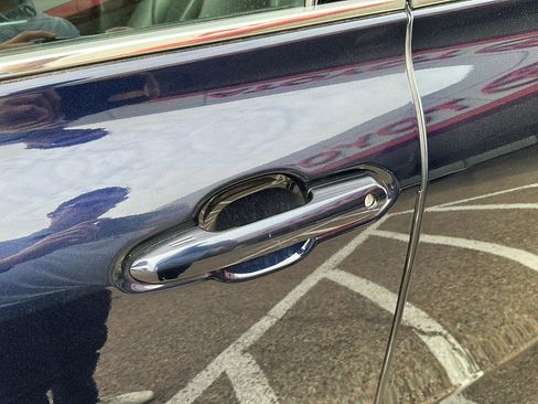 Used 2022 Toyota Highlander XLE image 13