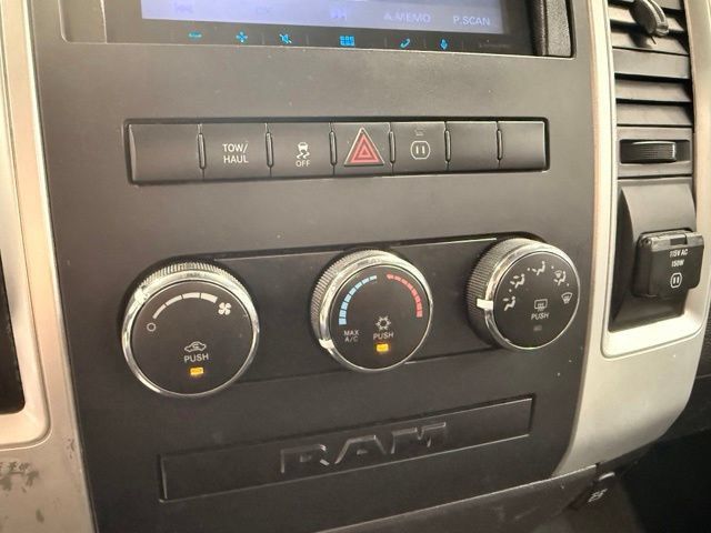 Used 2011 RAM 1500 Classic SLT w/ Popular Equipment Group AWD/4WD image 16
