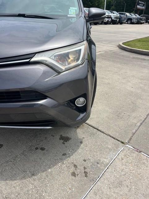 Used 2018 Toyota RAV4 XLE FWD image 11