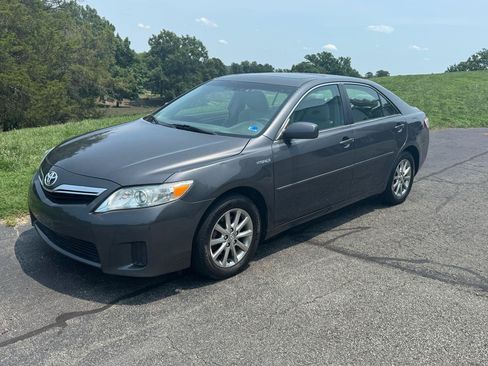 Used 2010 Toyota Camry Hybrid FWD image 6