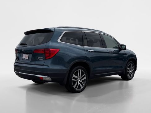 Used 2017 Honda Pilot Touring image 5