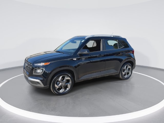 Used 2026 Hyundai Venue SEL FWD image 4