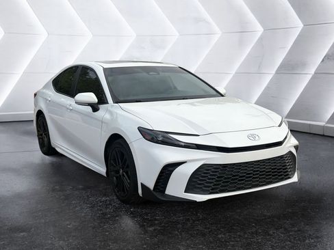 Used 2025 Toyota Camry SE w/ Multimedia Upgrade Package AWD/4WD image 1