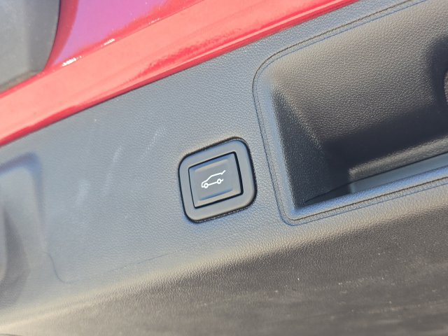 Used 2022 GMC Terrain SLT AWD/4WD image 13