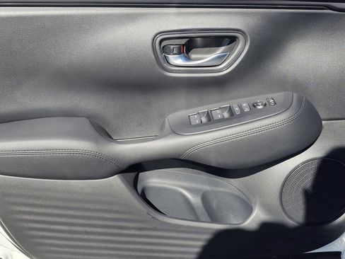 New 2026 Honda HR-V LX image 14