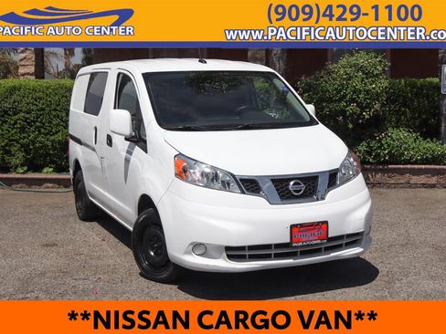 Used 2020 Nissan NV200 SV w/ Sliding Glass Door Package FWD image 1