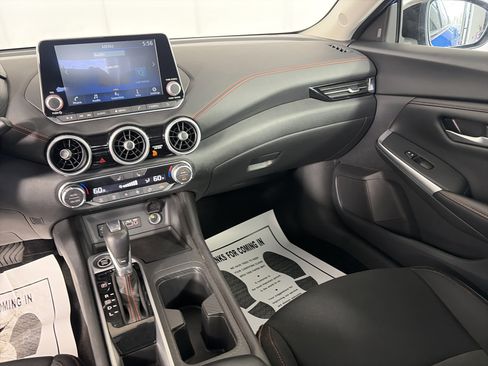 Certified 2024 Nissan Sentra SR FWD image 4