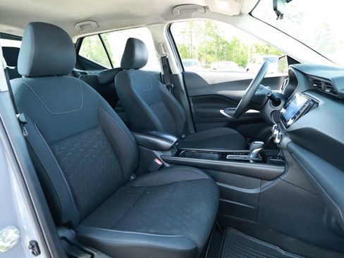 Used 2023 Nissan Kicks SV w/ Exterior Package FWD image 24