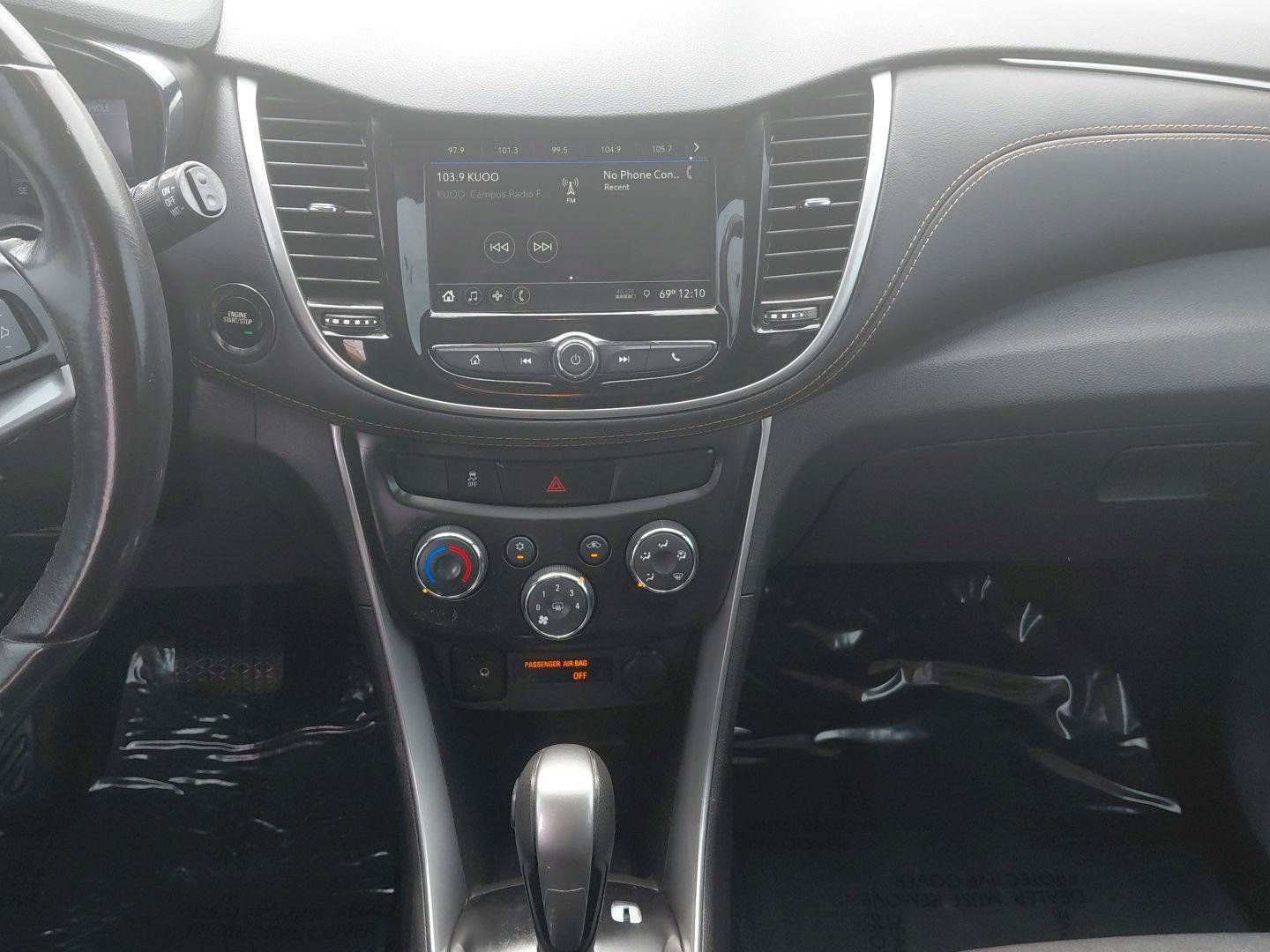 Used 2019 Chevrolet Trax LT w/ LT Convenience Package FWD image 37