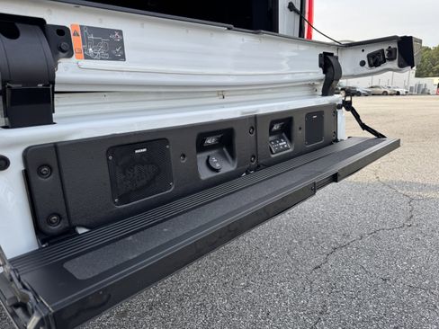 Used 2021 GMC Sierra 3500 Denali w/ Denali Ultimate Package image 12