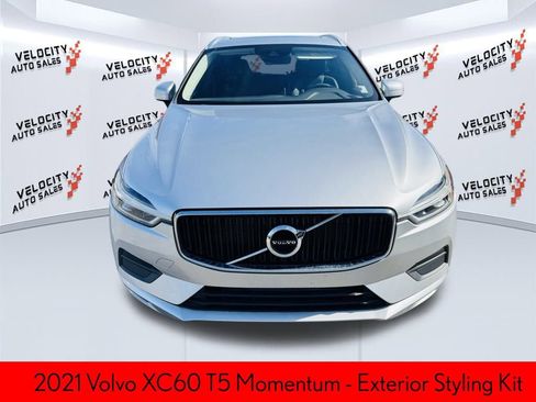 Used 2021 Volvo XC60 T5 Momentum w/ Protection Package Premier image 8