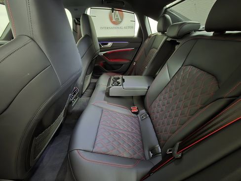 Used 2025 Audi S6 Prestige image 15