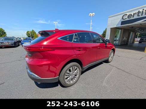 Used 2024 Toyota Venza Limited AWD/4WD image 5