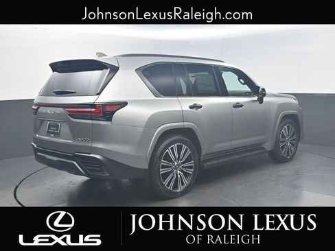 New 2026 Lexus LX 600 4WD w/ Luxury Package image 9