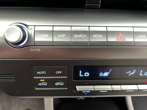 Used 2024 Hyundai Kona SEL AWD/4WD image 53