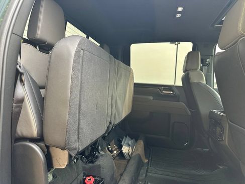 Used 2025 Chevrolet Silverado 2500 ZR2 w/ Technology Package AWD/4WD image 44