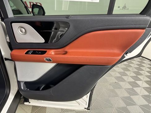 New 2025 Lincoln Aviator Reserve w/ Equipment Group 201A image 24