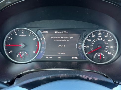 Used 2023 Kia Seltos SX w/ SX Sunroof Package image 23