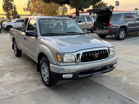 Used 2003 Toyota Tacoma 2WD Xtracab image 4