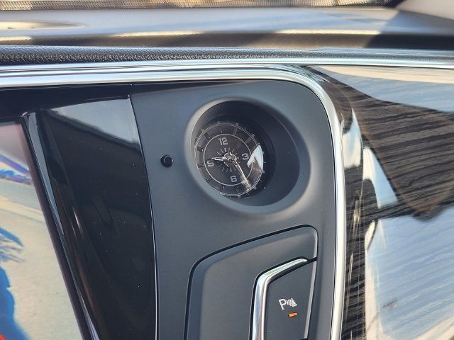 Certified 2017 Buick Envision Essence FWD image 20
