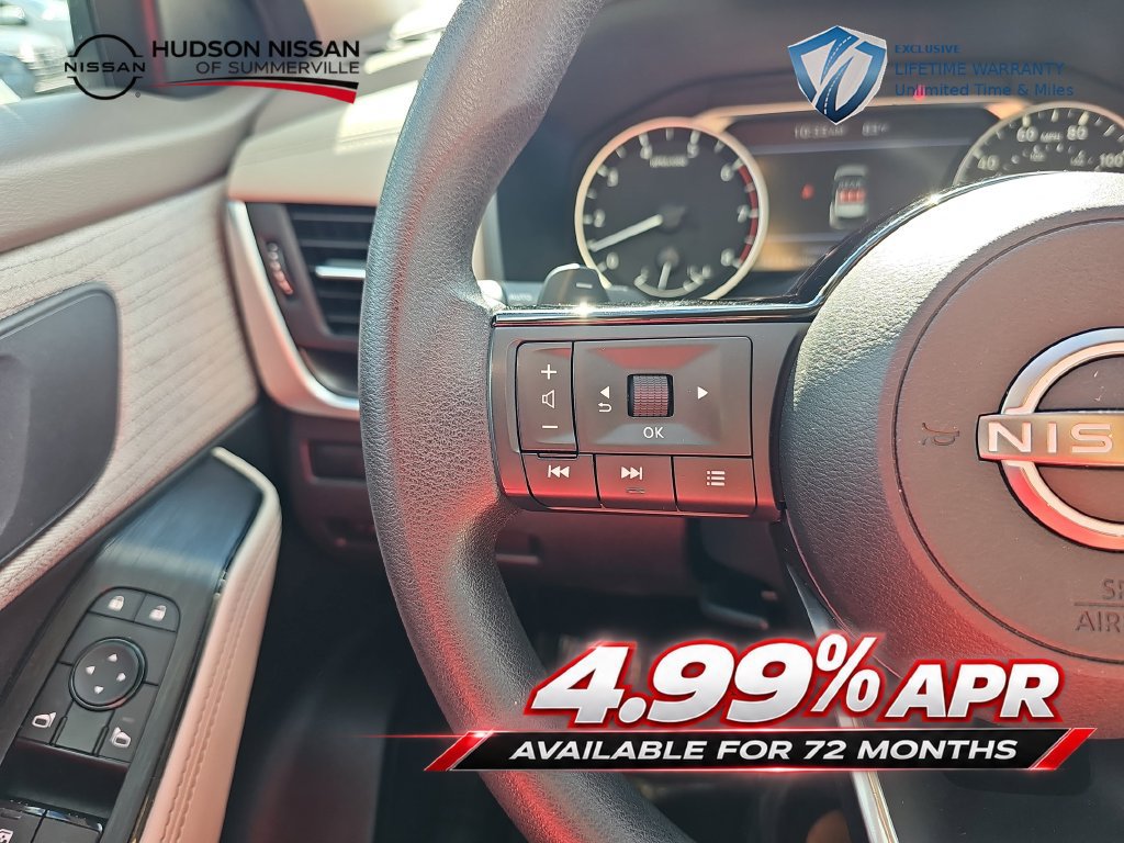 Used 2023 Nissan Rogue SV FWD image 18