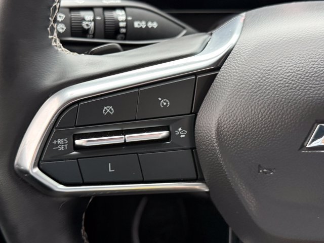 Used 2024 Chevrolet Traverse LT FWD image 22