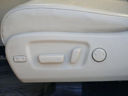 Used 2019 Toyota Highlander Limited Platinum image 15